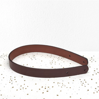 anse de sac en cuir lisse marron camel foncé prépercées prêtes à fixer sur un sac à main en tissu